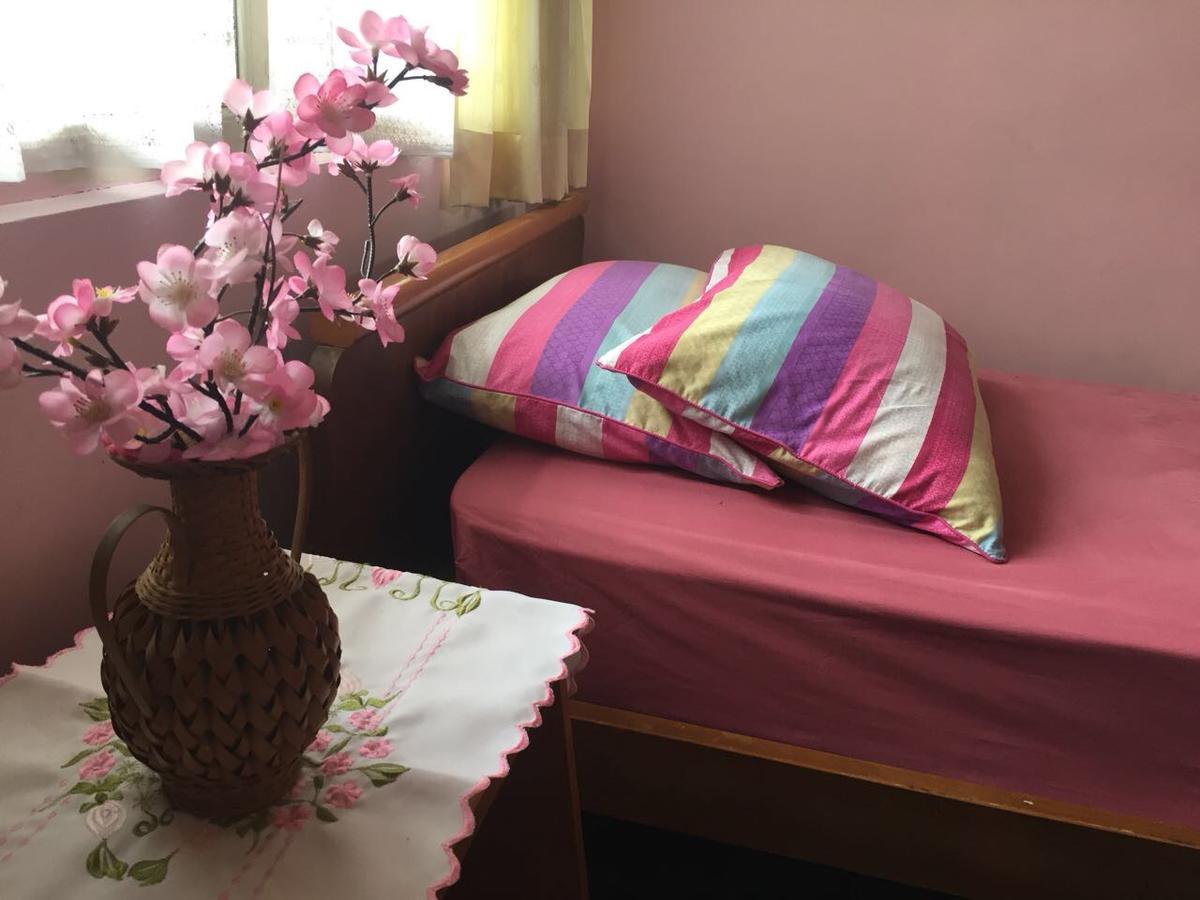 Astani Family Home Букитинги Екстериор снимка