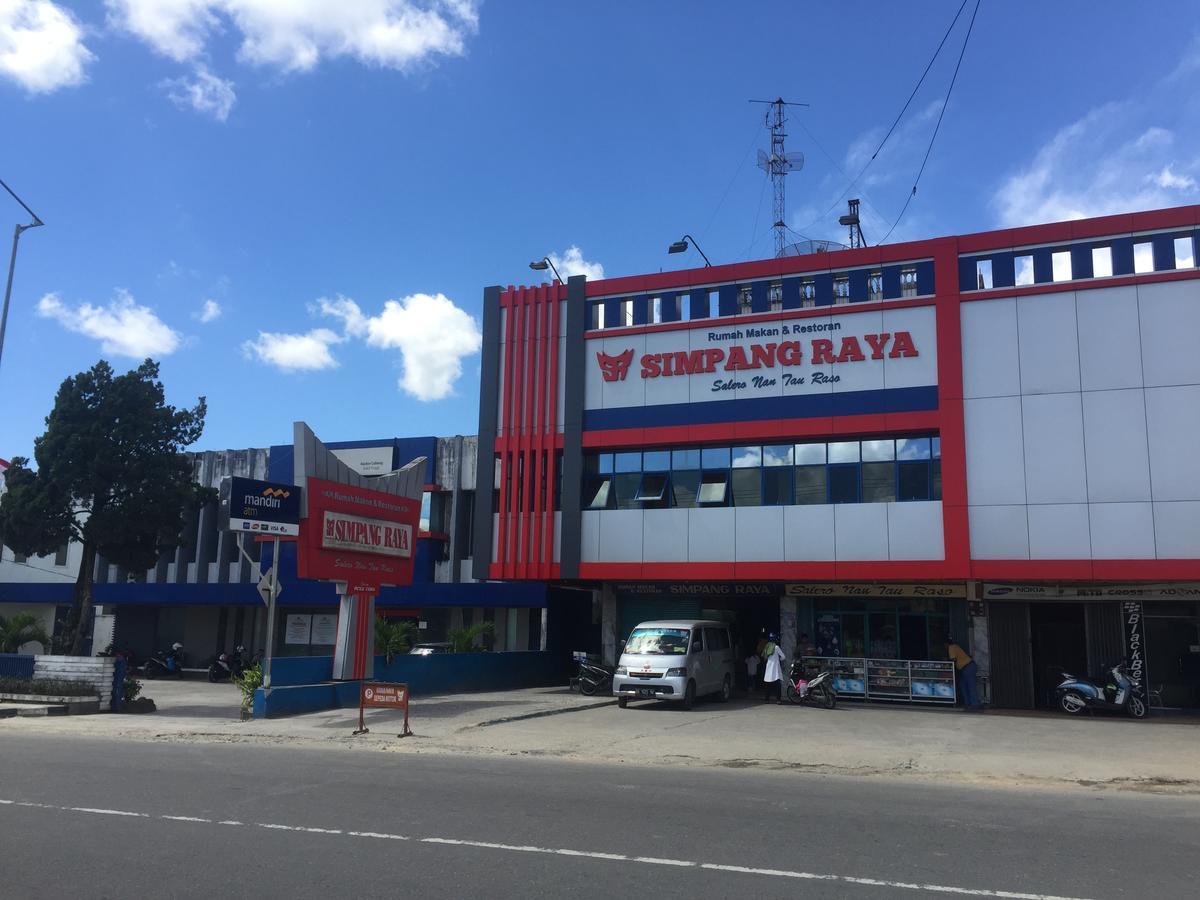 Astani Family Home Букитинги Екстериор снимка