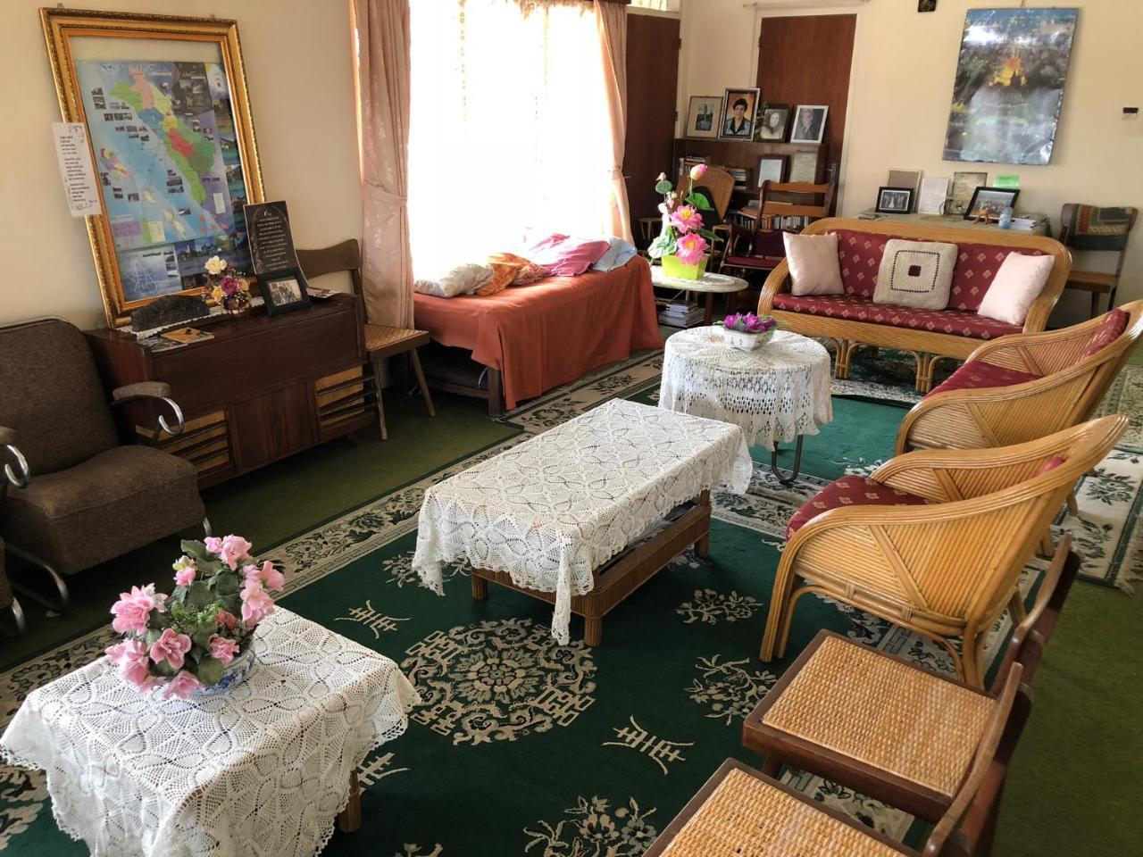 Astani Family Home Букитинги Екстериор снимка