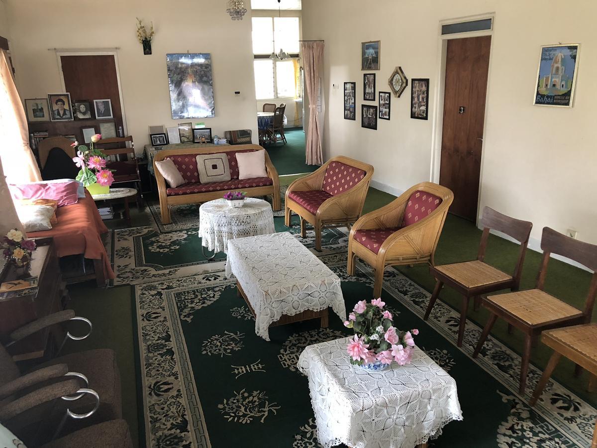 Astani Family Home Букитинги Екстериор снимка